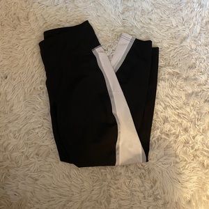 Avia leggings black and white